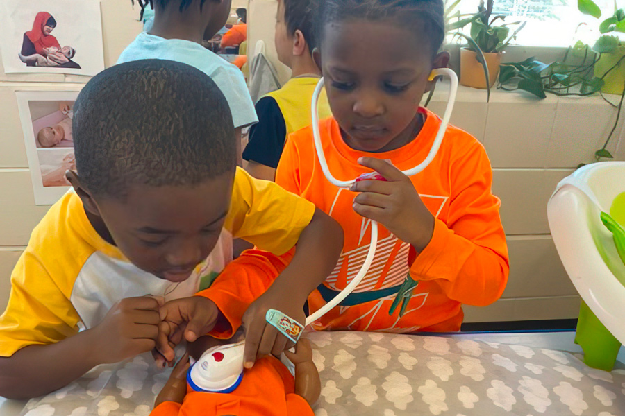 children play doctor