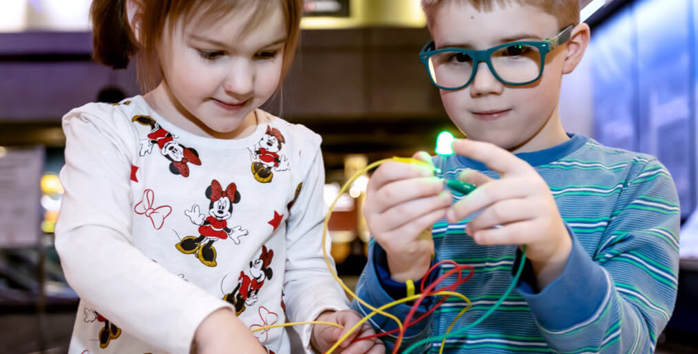 two children at museum of science